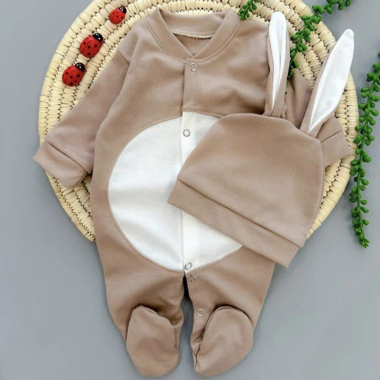 سرهمی و کلاه نوزادی طرح خرگوشی پوم دار | مناسب عکاسی نوزاد و ماهگرد