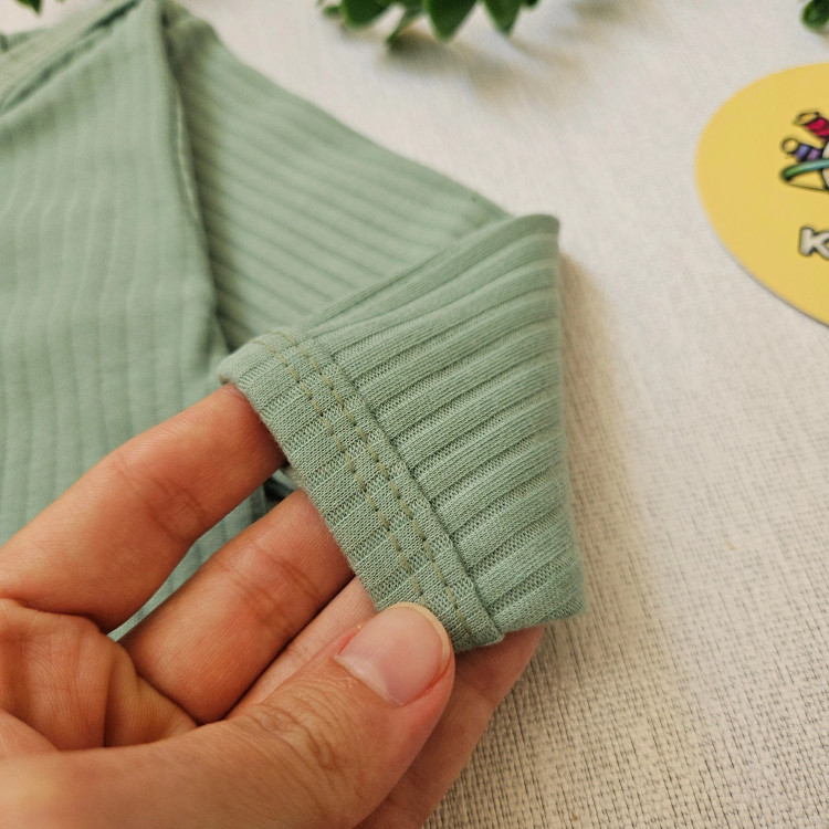 ست لباس راحتی نوزاد طرح گوسفند کبریتی پنبه ای نرم و کشی مناسب 0 تا 24 ماه