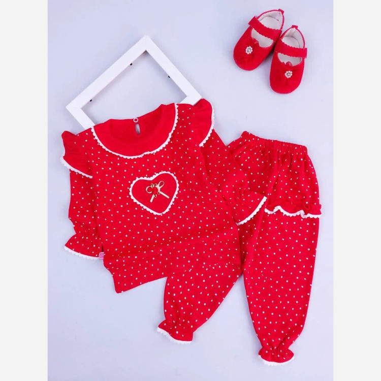 بلوز شلوار نوزادی دخترانه طرح خالدار قرمز یلدایی جنس پنبه لطیف مناسب 3 تا 36 ماه