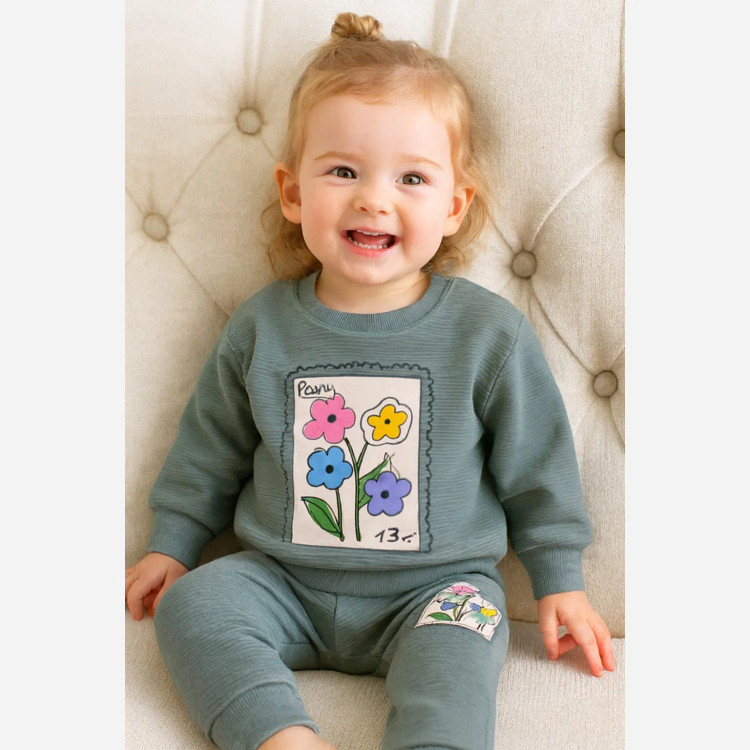 بلوز شلوار دخترانه طرح گل پاریس جنس پنبه نرم و لطیف مناسب 2 تا 4 سال