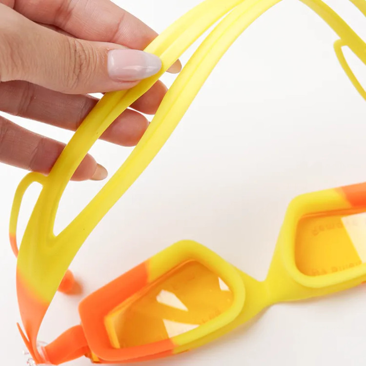 عینک شنا سیلیکونی حرفه ای ضد بخار با زاویه دید 180 درجه و گوشگیر