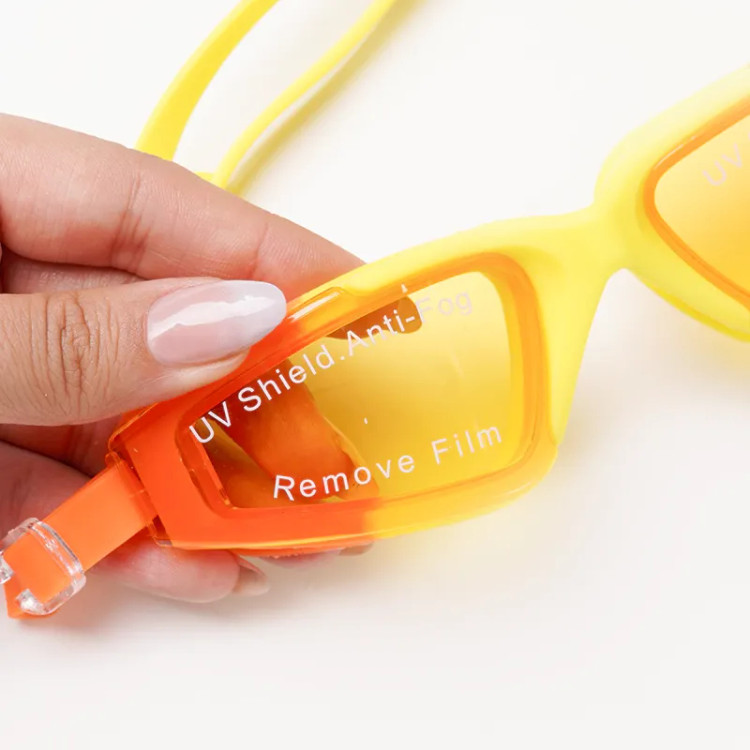عینک شنا سیلیکونی حرفه ای ضد بخار با زاویه دید 180 درجه و گوشگیر